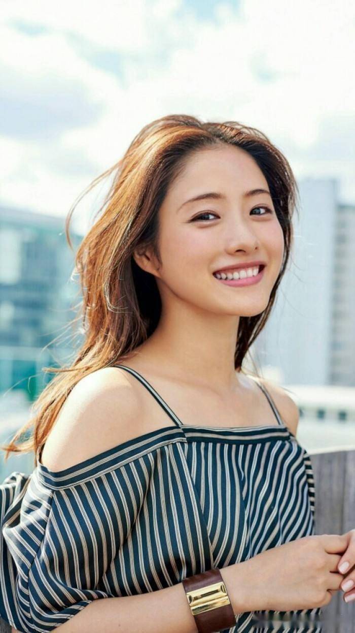 陈超女演员，与自然美景的邂逅，探寻内心宁静之地