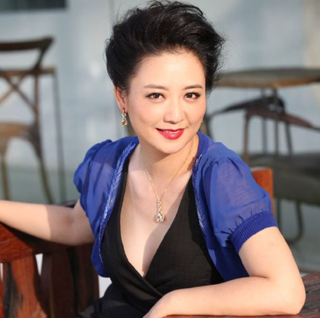 陈丽莎演员科技新品,未来生活体验,科技魅力新纪元独家呈现