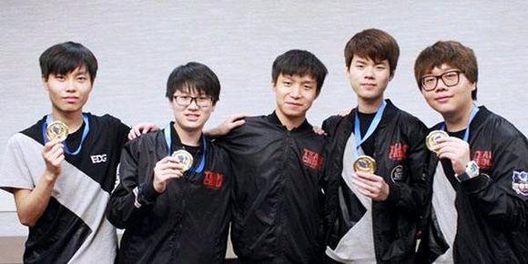 EDG首场比赛的风云变幻与个人观点解析