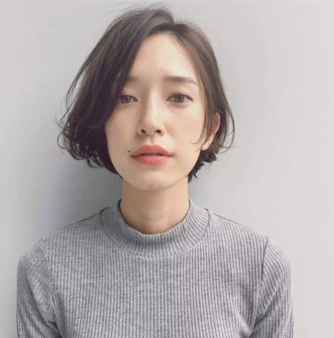 最新短发潮流发型与科技产品介绍