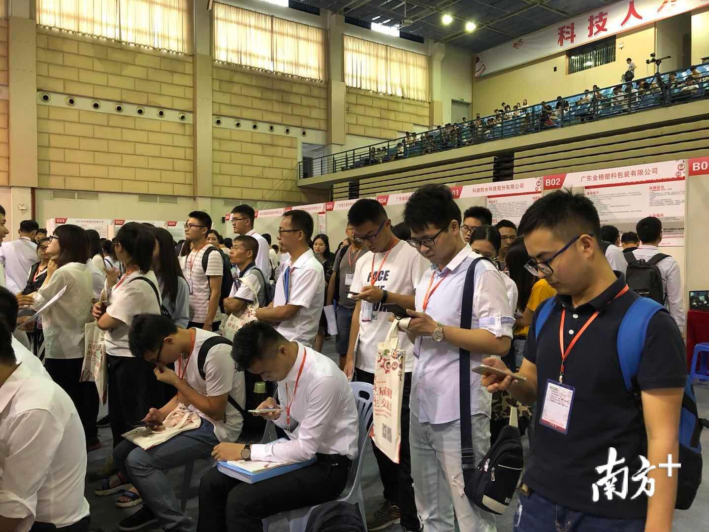 最新涂料招聘，职业发展的理想选择