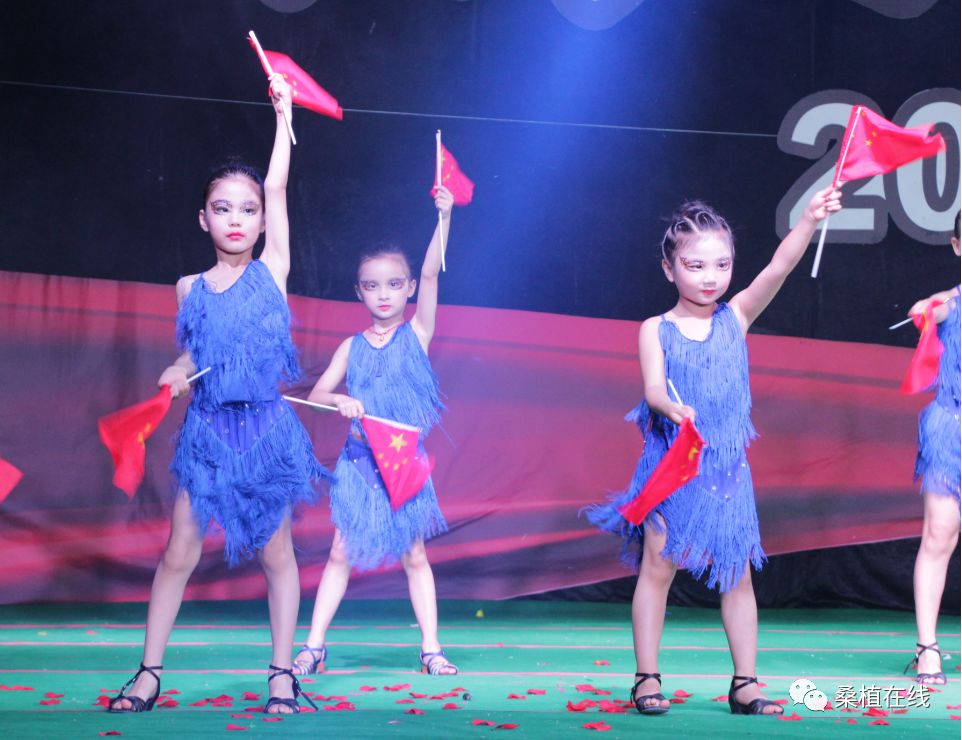 最新少儿舞蹈,舞动自信,启航梦想之旅
