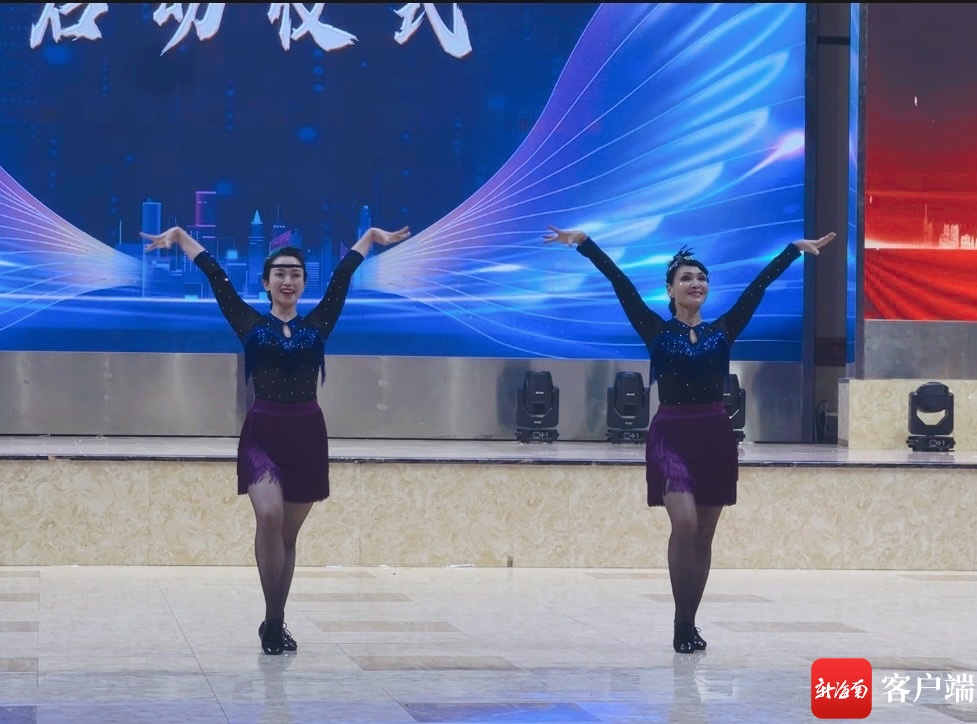 最新广场舞单人水兵舞，时尚舞步的魅力展现