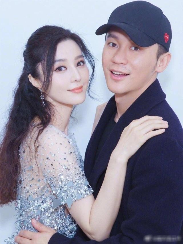 李晨范冰冰最新动态,媒体焦点与个人观点热议的热门话题