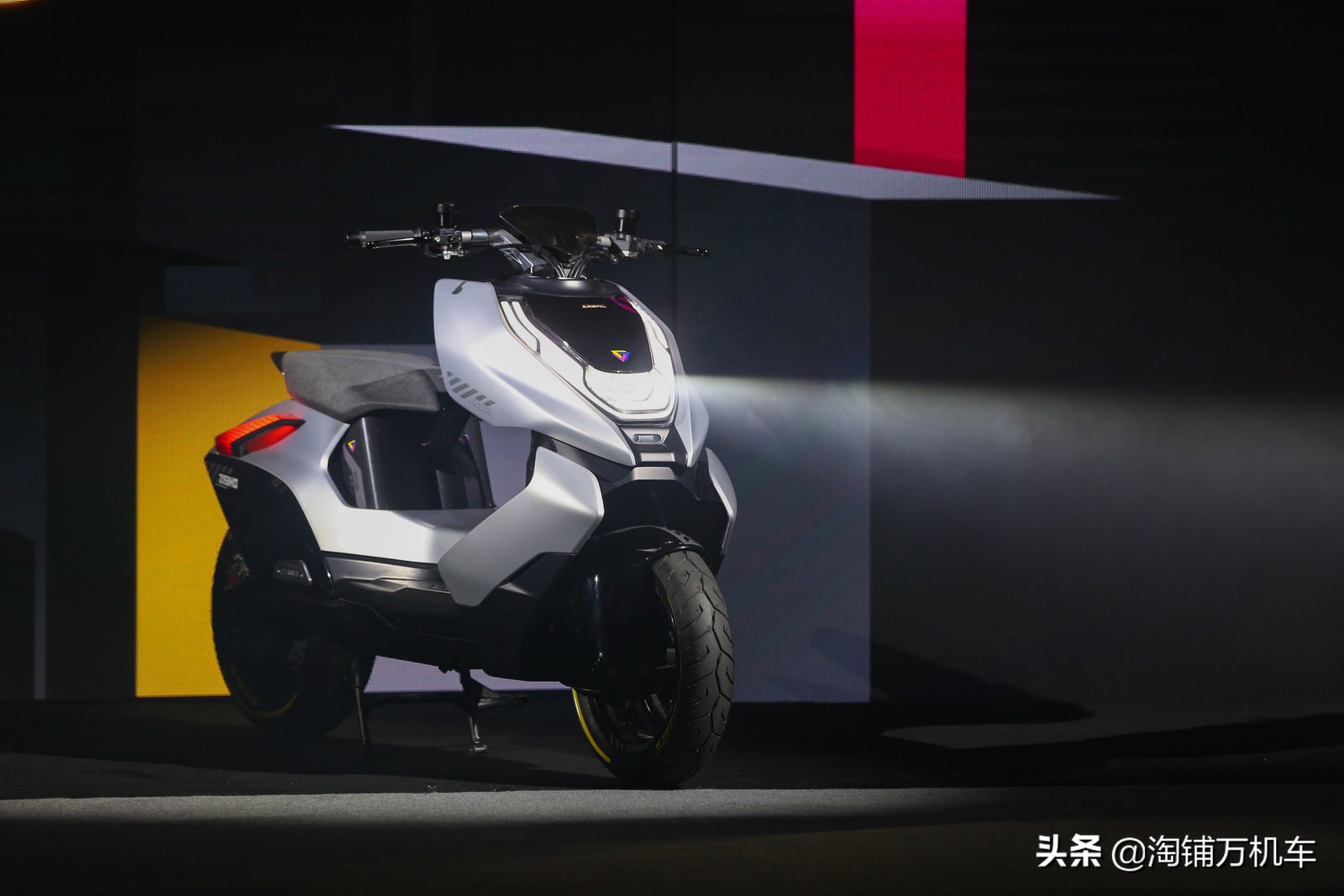 电摩革新趋势,最新电摩科技与潮流的融合之旅