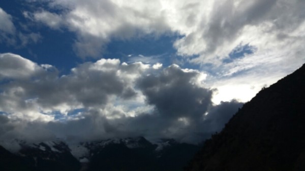 心灵之旅,最新谍战中的自然美景探索