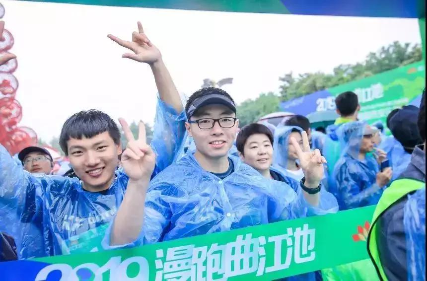 天天酷跑最新视频,跑道上的友情与欢乐日常