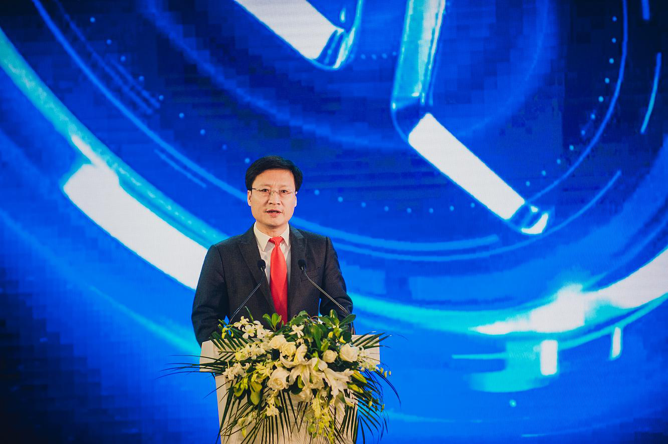 冯坤,科技革新先锋,引领智能生活新纪元最新动态