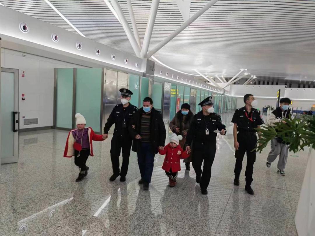 中国最新飞机型号,领略自然美景,追寻内心宁静与平和之旅