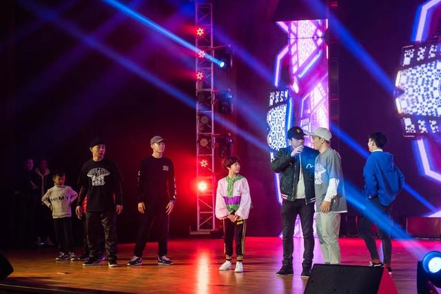 真三最新比赛热血激战，燃爆全场的战斗盛宴！