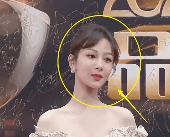 杨紫最新代言引发争议,公众关注背后疑点重重。