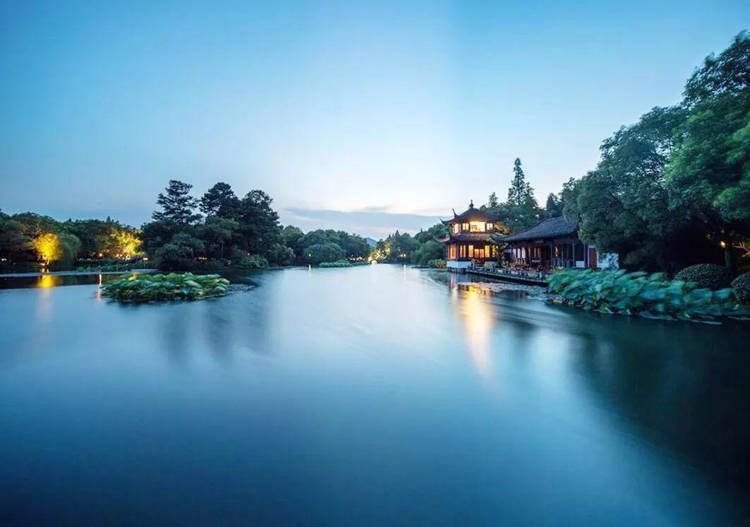 最新疫情报告症状解析与寻找内心平和的自然美景之旅