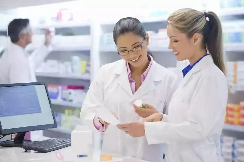 职业药师最新政策深度解读，背景、进展与地位提升