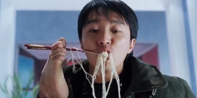 美国大选投票最新动态与投票日的趣事一瞥