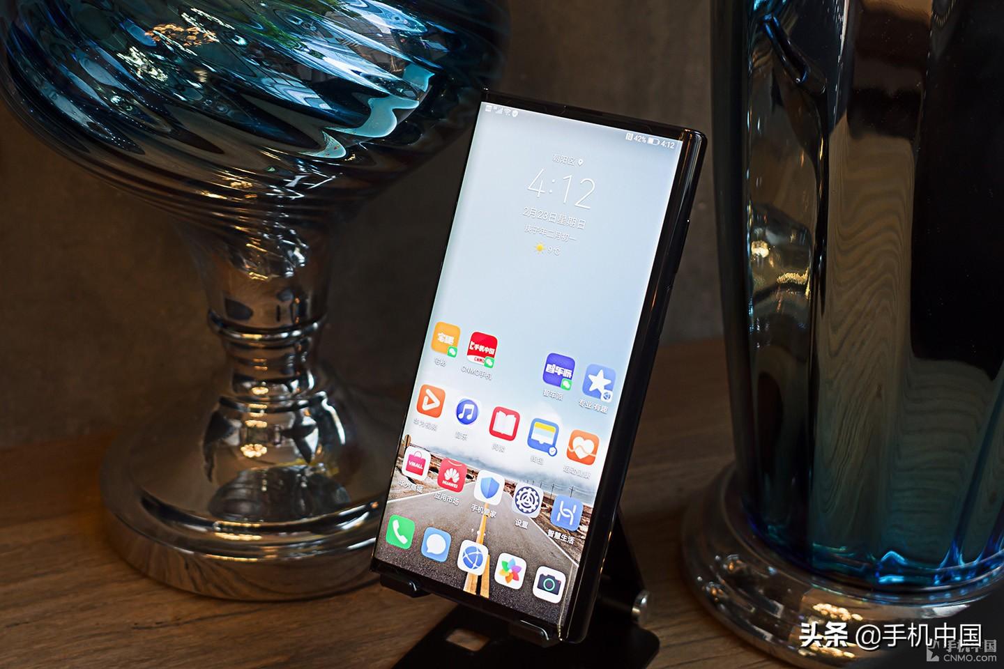 今年最新款的折叠手机,今年最新款的折叠手机📱,让你轻松拥有大屏体验!