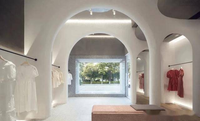 女装店最新流行收银台,自然美景与心灵之旅的完美结合