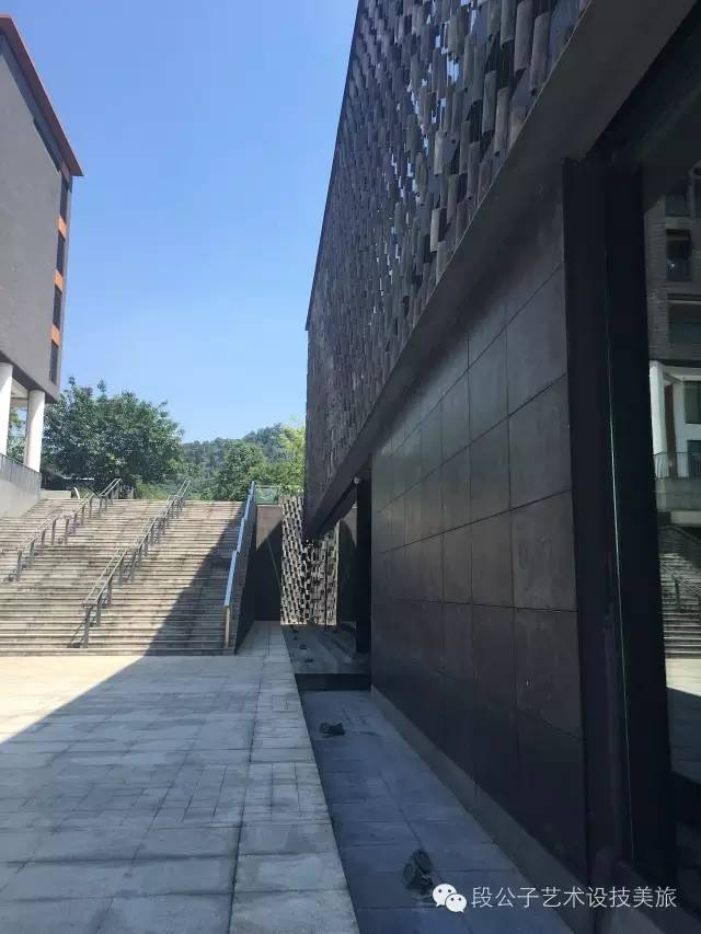 四川美术馆最新动态,艺术力量的蜕变与自信成就之源