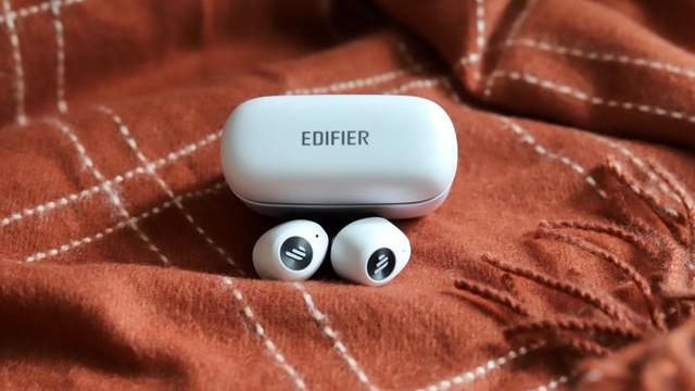 最新漫步者无线耳机,小巷音乐奇遇之旅