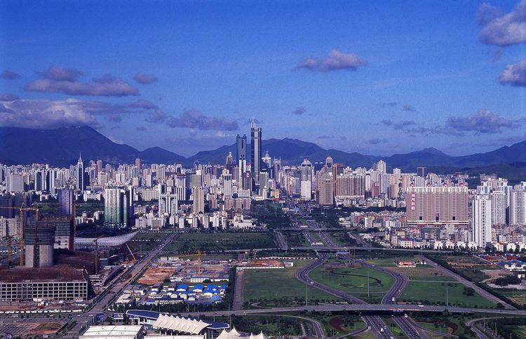 深圳四十载风云变幻，自然之旅探寻内心宁静与平和之道