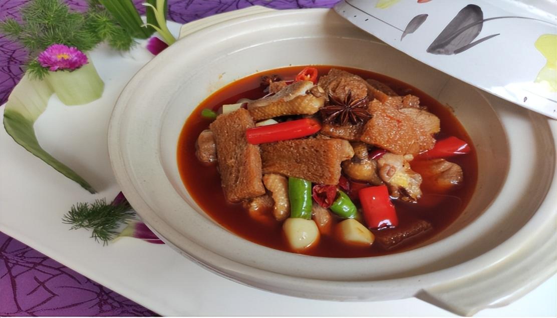 四川金顶上市,小巷美食秘境的开启