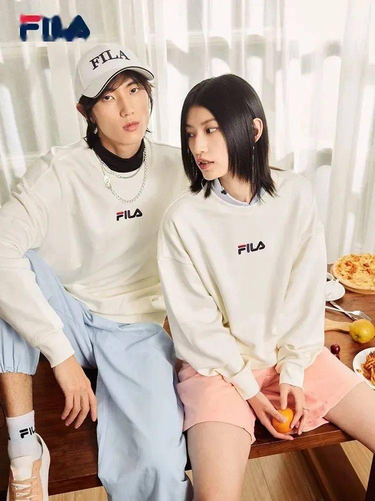 斐乐明星同款,时尚潮流的明星印记风采