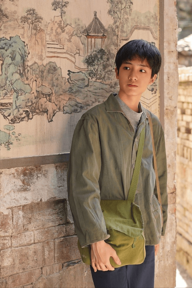 演员李家明的繁华小巷奇遇,隐藏的特色小店故事