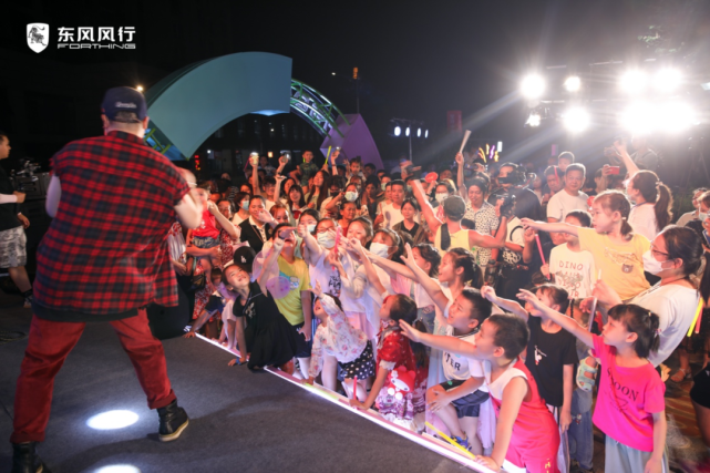 追寻前沿风尚，潮流之旅的无尽步伐💃