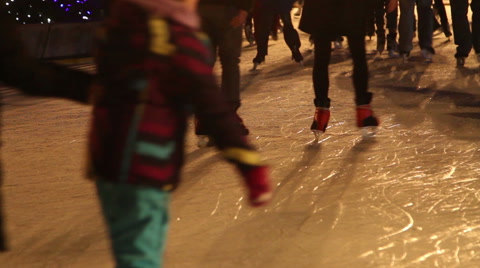 最新滑冰影像揭秘,小巷深处的滑冰天堂