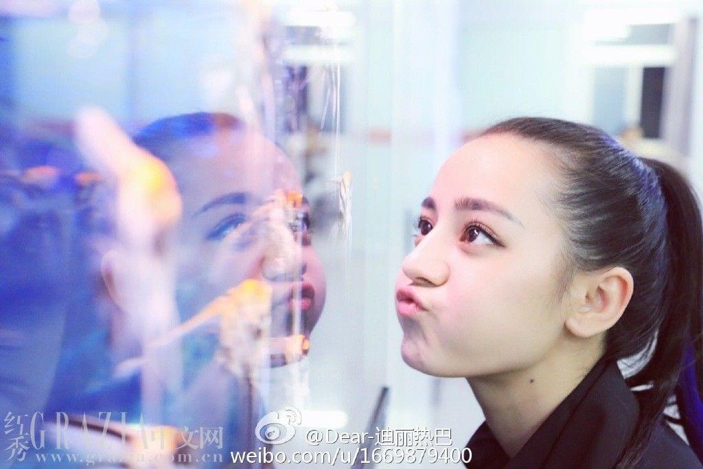 刘汉女明星科技新品,未来触手可及,引领生活新风尚