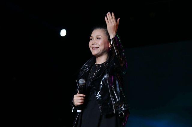 田震独家专访,自然之旅的心灵探寻,寻找平和与宁静的足迹