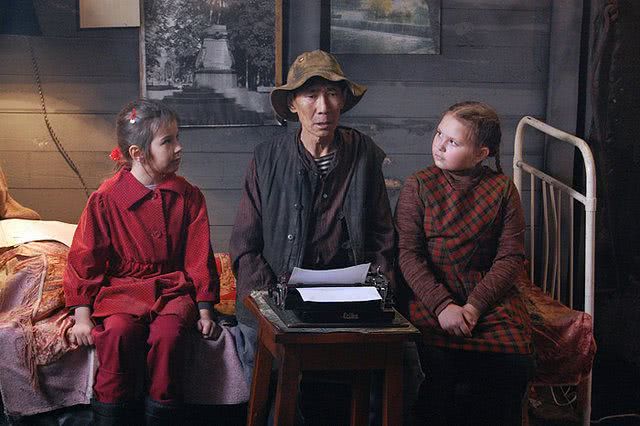 电影4K下载,小巷里的秘密影院探索