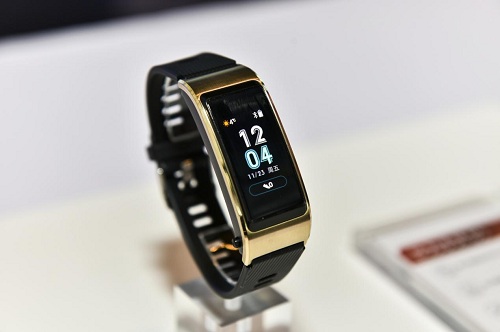 华为最新款手环,爱的日常,温馨的陪伴纽带