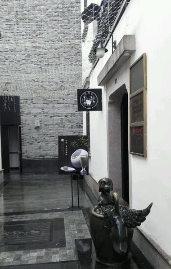 火车招聘最新信息及小巷特色小店探秘