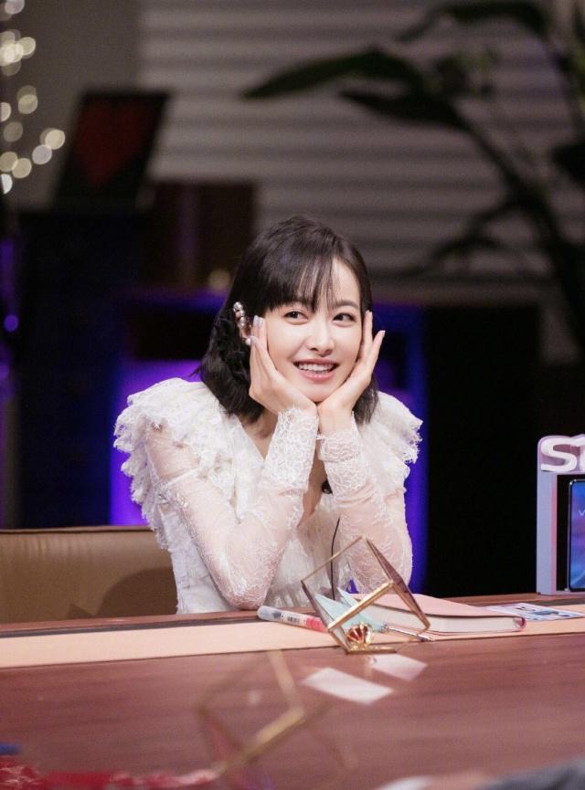 宋茜最新动态揭秘,小巷深处的独特风味探秘之旅