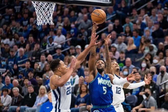 最新NBA战况及战况分析