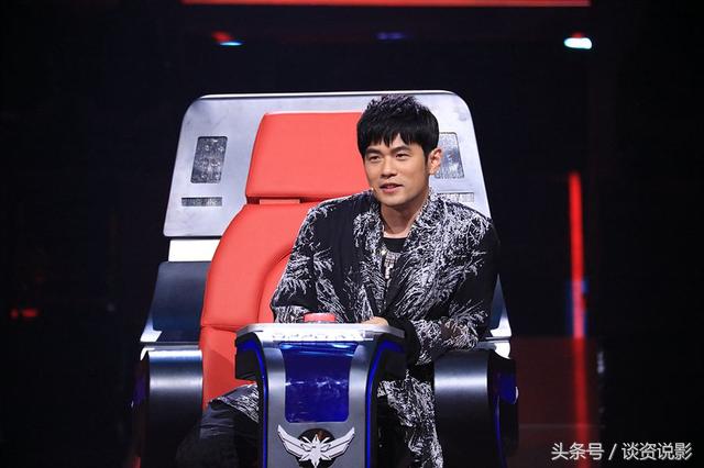 周杰伦最新演唱会,音乐盛宴引爆全场狂欢!