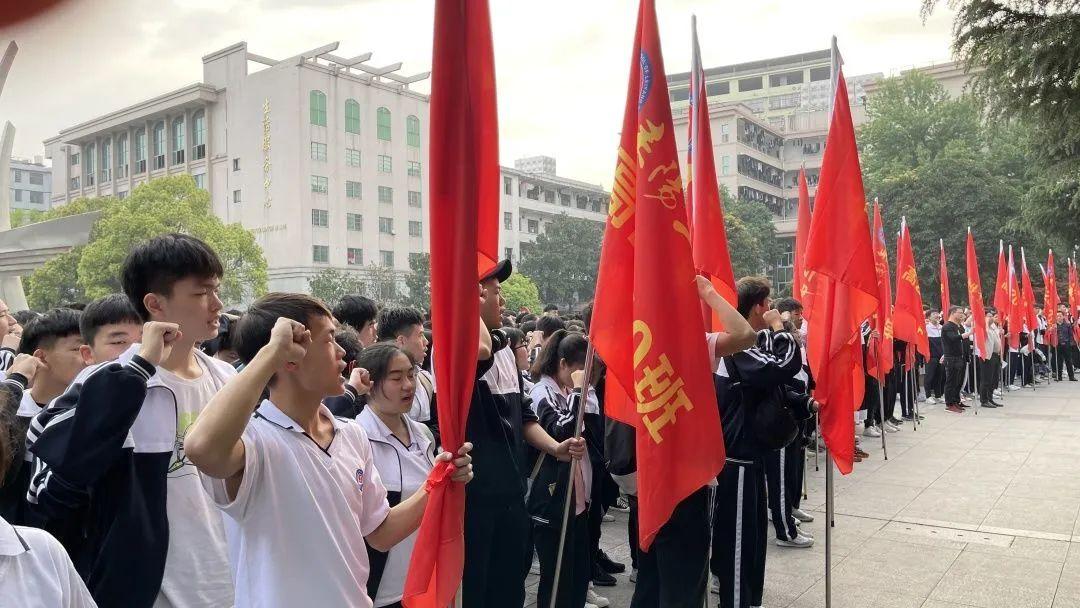 QQ飞车最新版下载,速度与激情的励志之旅