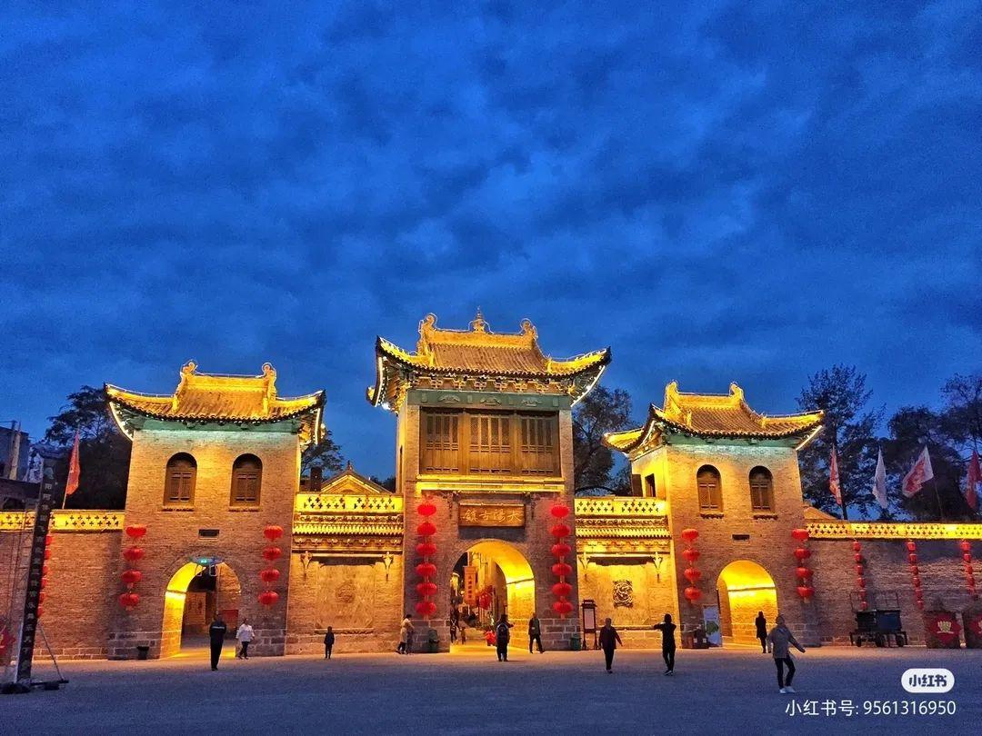 小红书推荐炸裂视觉!热血沸腾的热血传奇最新战斗片