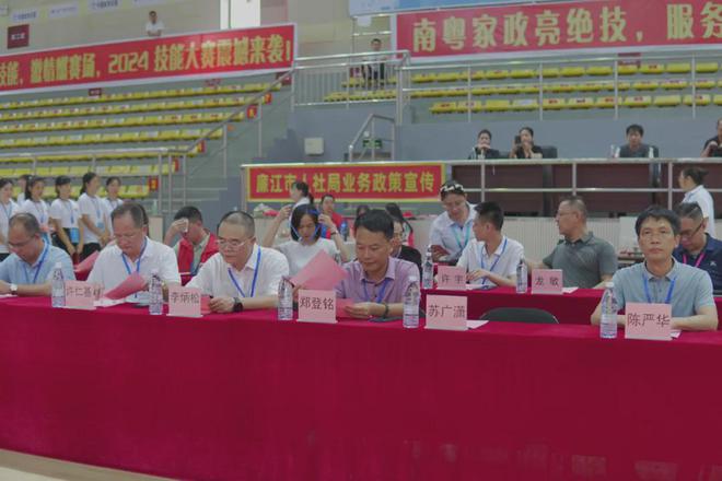 廉江最新招聘动态揭秘,探寻职业发展的热门机会