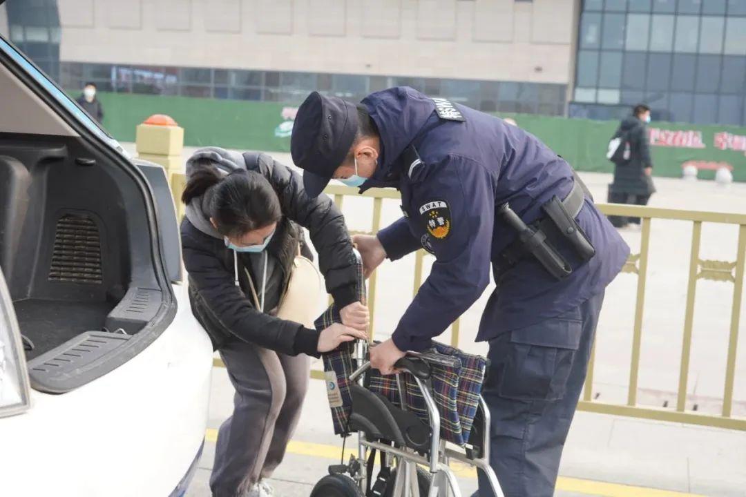 河南城市中的日常温情与友情故事,最新新闻报道