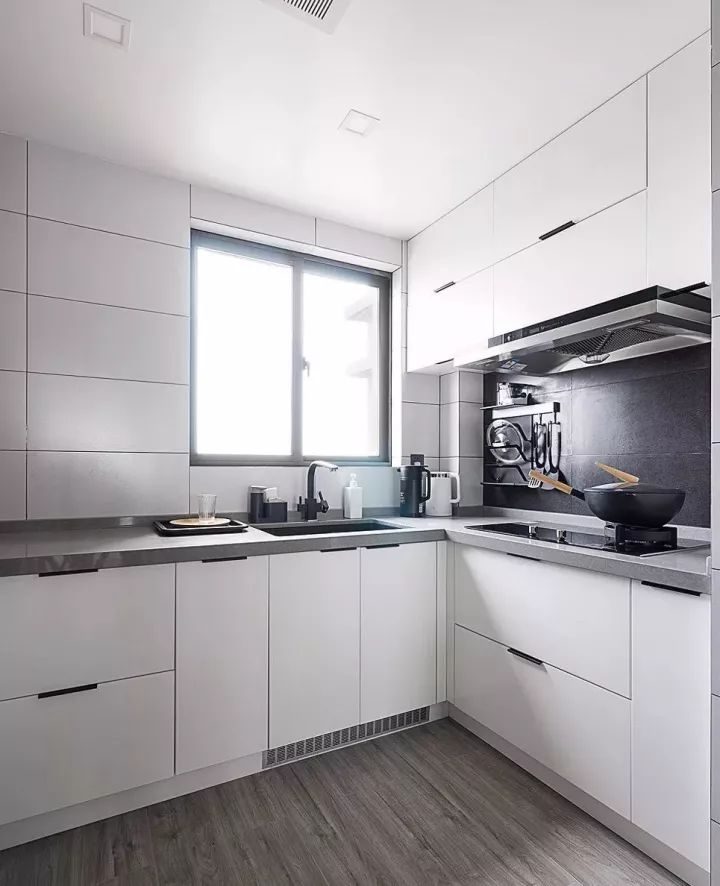 最新款厨柜,自然美景的心灵之旅启程点