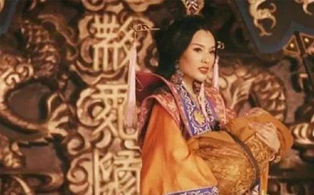 小巷深处的独特风味探秘与步步权谋最新章节揭秘