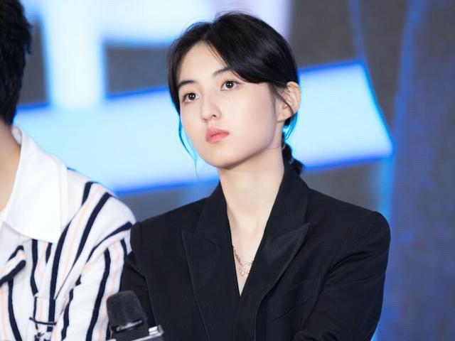 吴磊最新动态揭秘,小巷深处的独特魅力探秘之旅