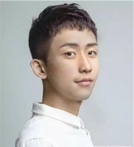 最新男士短发发型流行趋势