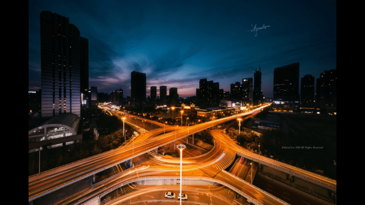 最新都市剧展现高科技未来生活,未来生活触手可及