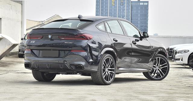 最新款宝马X6,家庭之旅的奢华伴侣