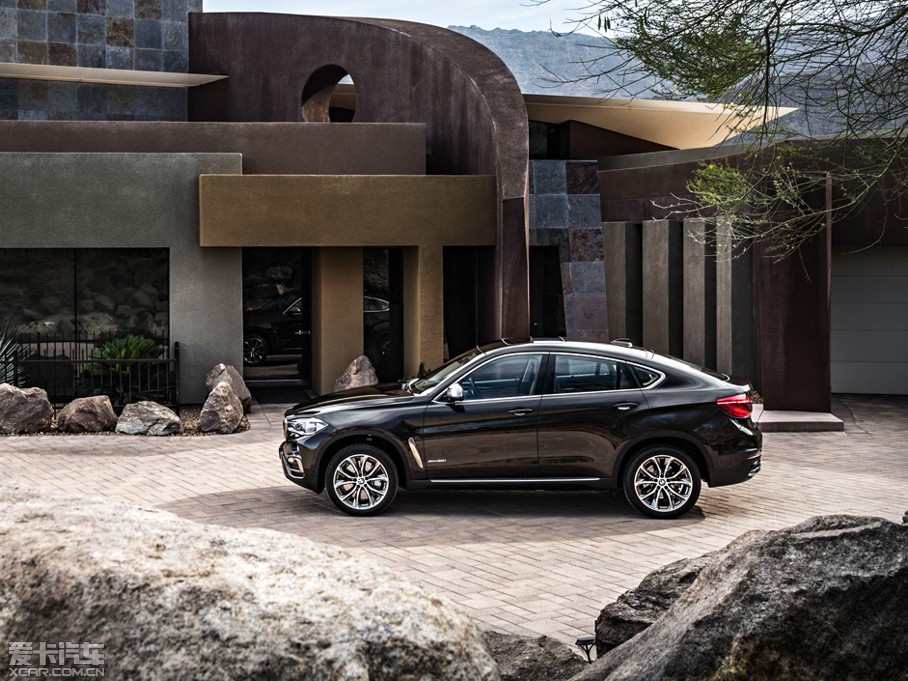 最新款宝马X6,家庭之旅的奢华伴侣