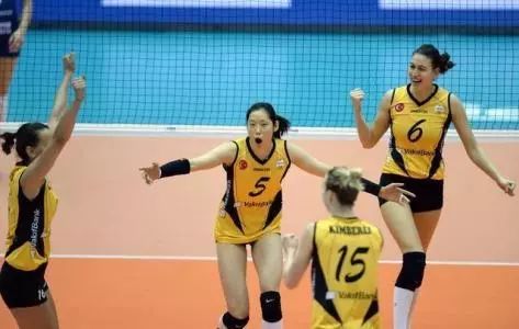 女排最新战绩,小巷深处的排球魂与特色小店的奇妙邂逅之旅