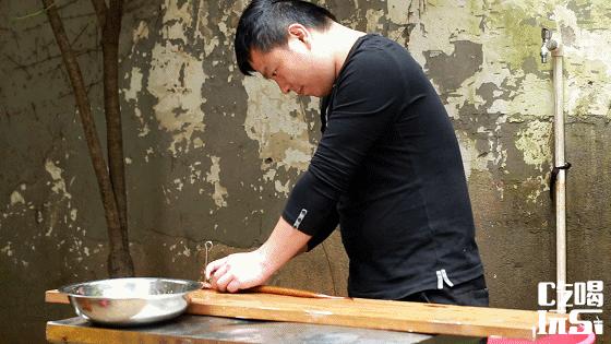 呆哥最新,小巷深处的独特风味美食探秘