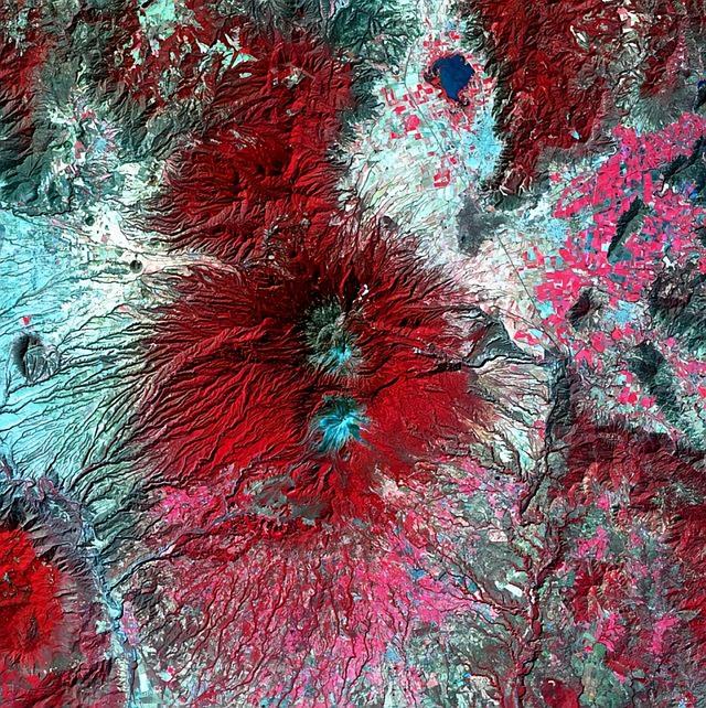 最新卫星影像揭示宇宙神秘面纱的探索之旅